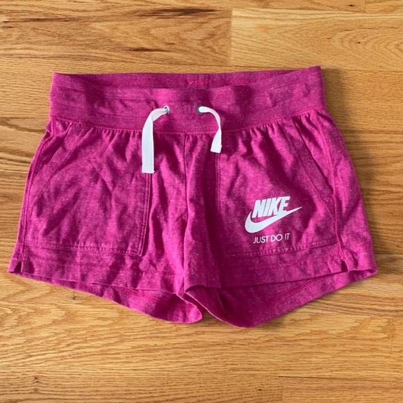 nike women's shorts cotton